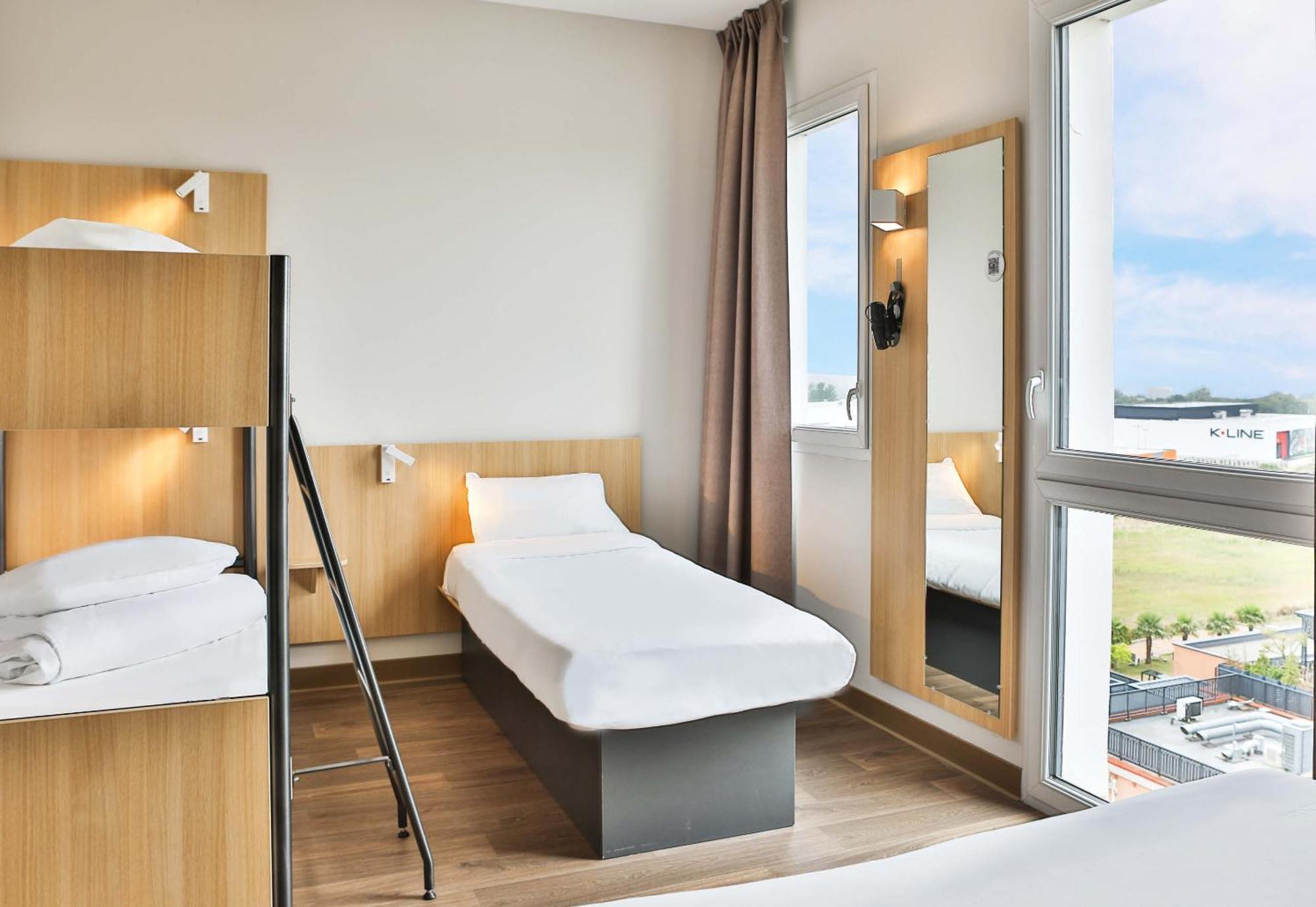 B&B Hotel Les Herbiers Εξωτερικό φωτογραφία